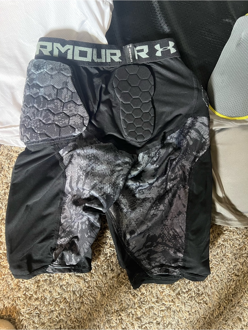 Under Armour Football Gear Set - White & Black - Picture 6 of 7